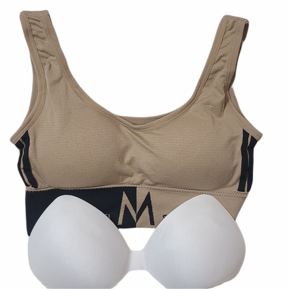 Sport bras - Picture 4 of 6